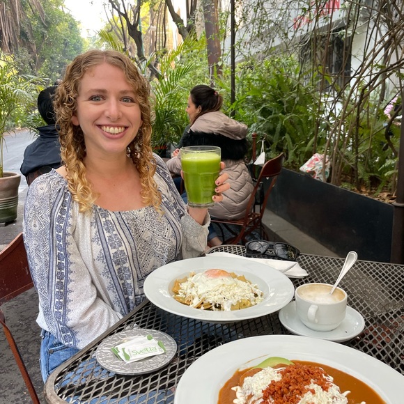 Meet the Posher, Allie - Picture 6 of 10